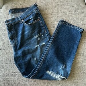 Woman’s High Rise Boyfriend Jeans